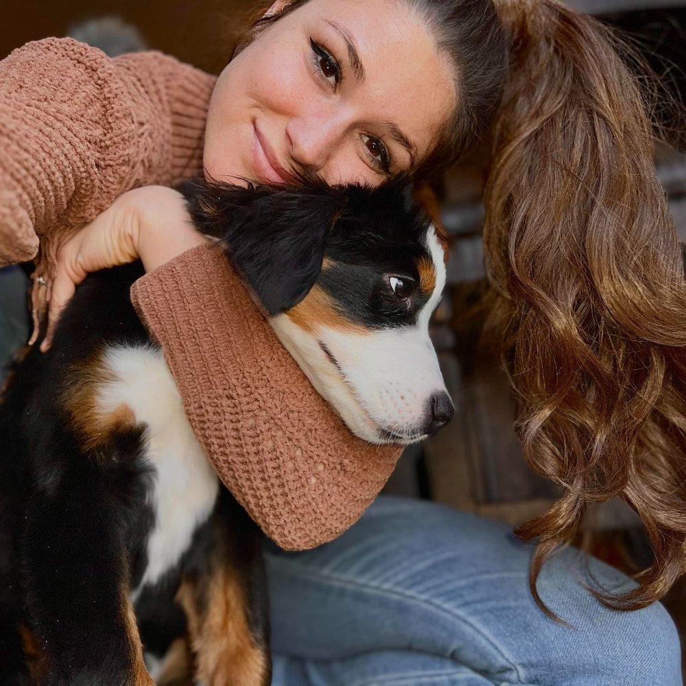 Meet your Poshers, Jade & Berkley